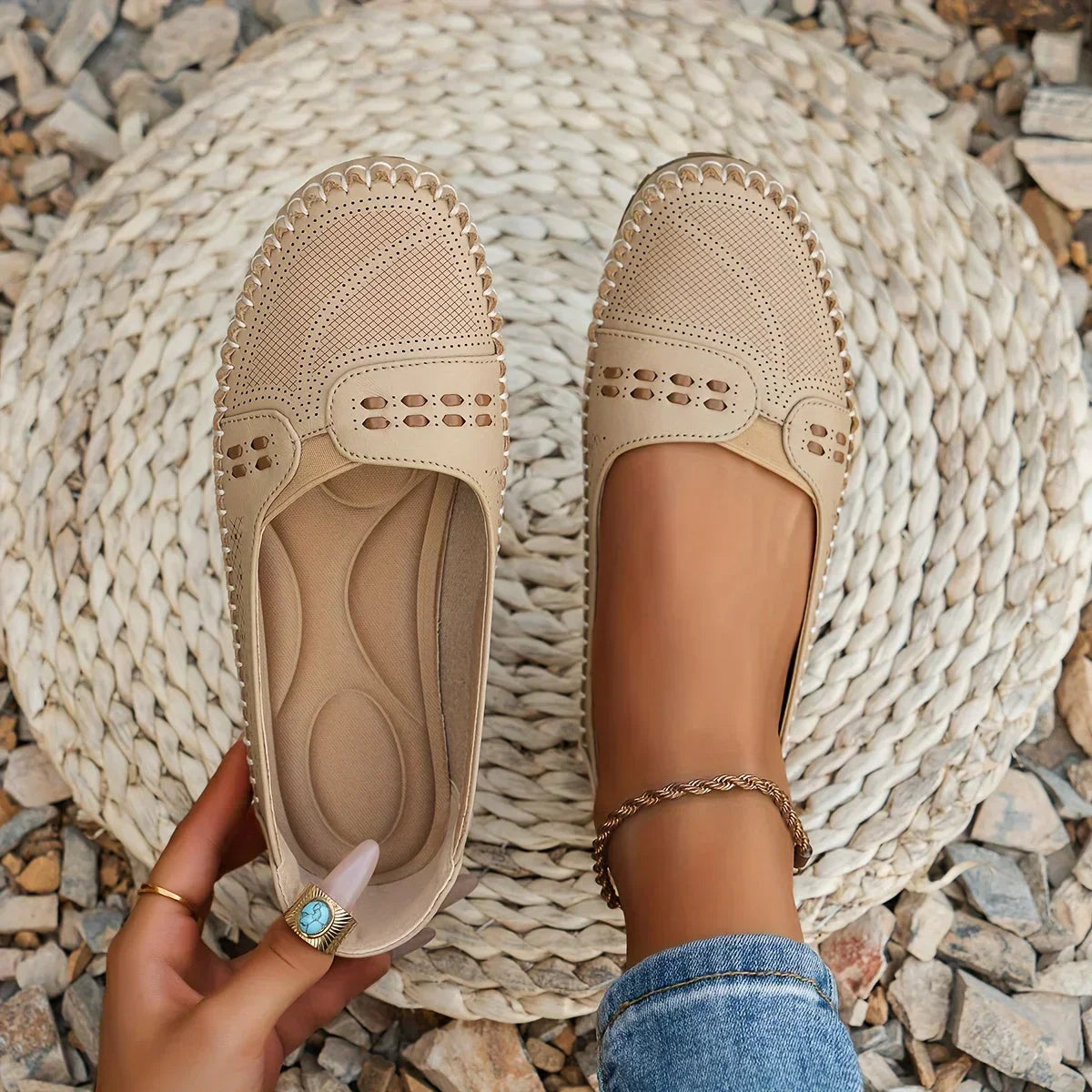 Beige / 42