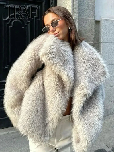 Emma™ - Manteau en fausse fourrure